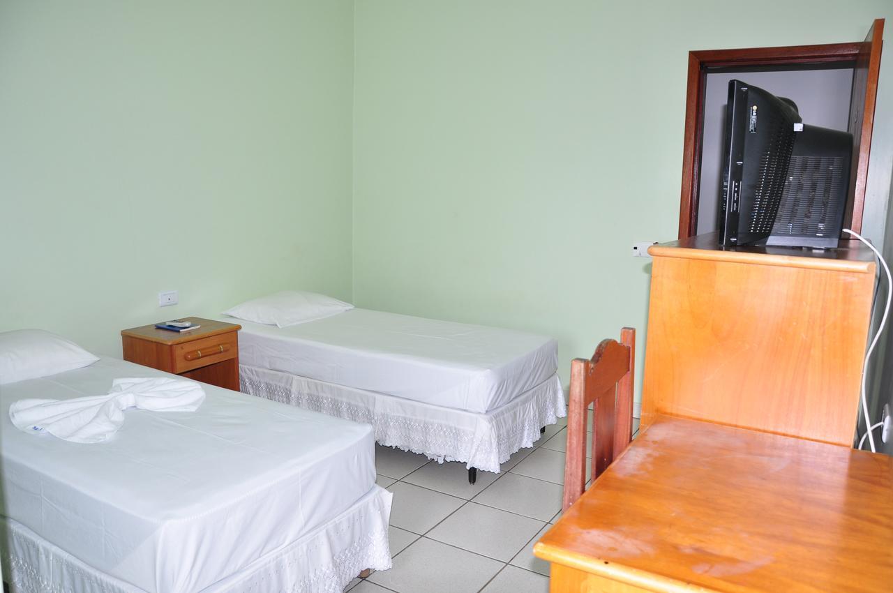 Hotel Sao Miguel Sao Miguel do Araguaia ภายนอก รูปภาพ